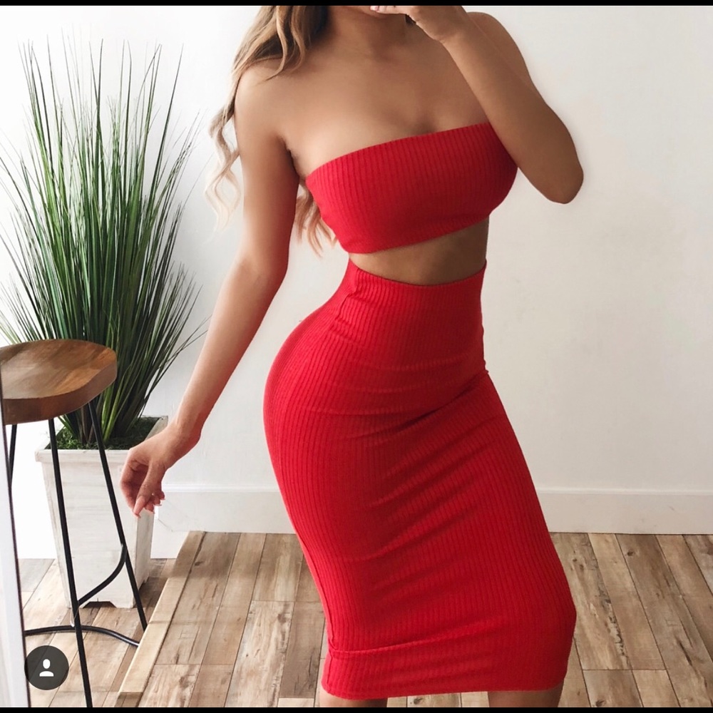 Matching skirt and top set - red
